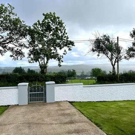 The Myles' Self-Catering Cottage - 4 Stars Greencastle  Exterior foto